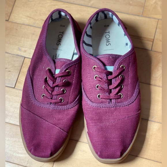 Men’s Toms Burgundy Sneakers - Size 10 - Picture 1 of 5
